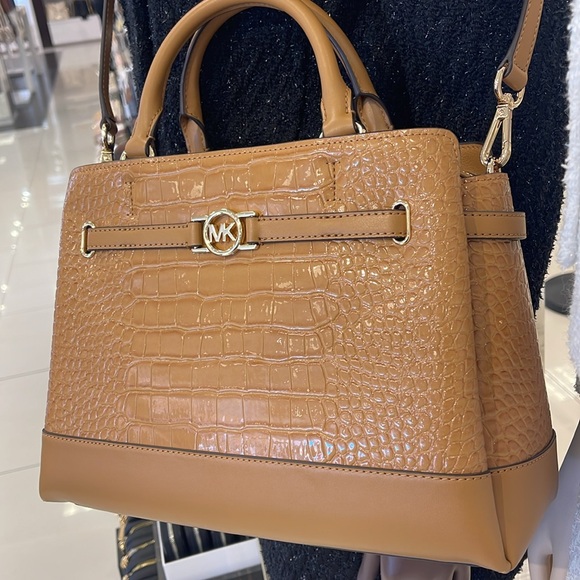 MICHAEL KORS
Reed Large Leather Belted Satchel Crossbody CZ Purse 
Crocodile - Picture 14 of 16